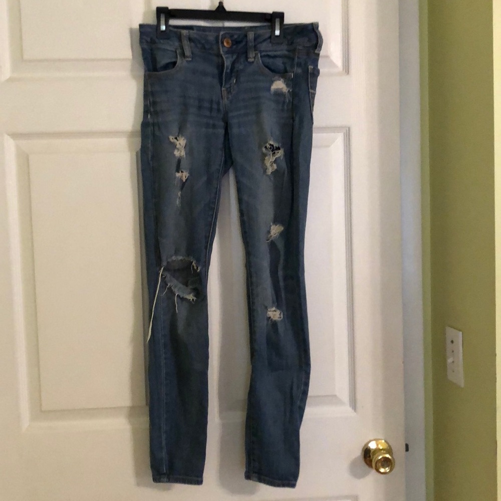 American Eagle Stretch skinny with rips
